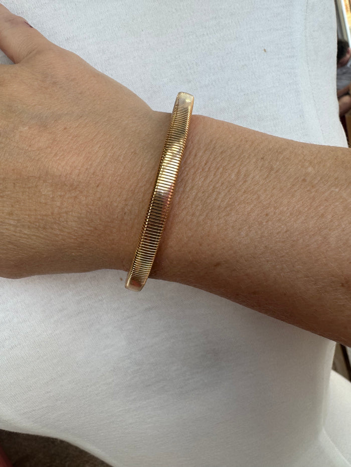 Artisan James - Gold Stretch Bracelet