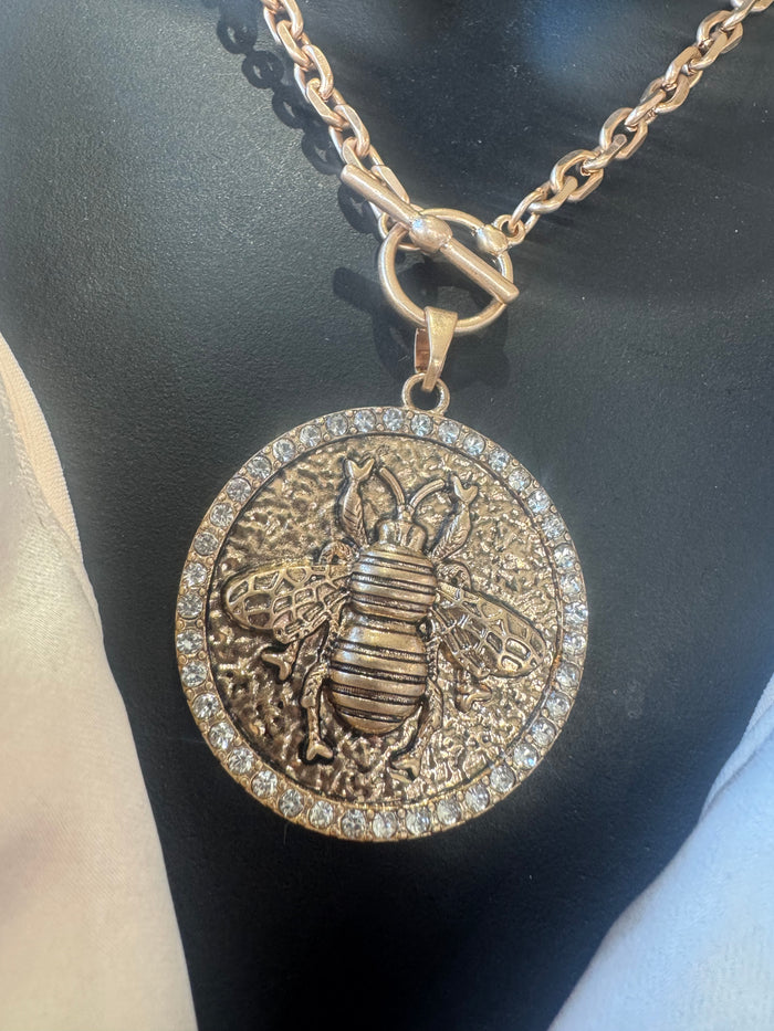 The Bee-Dazzled Necklace