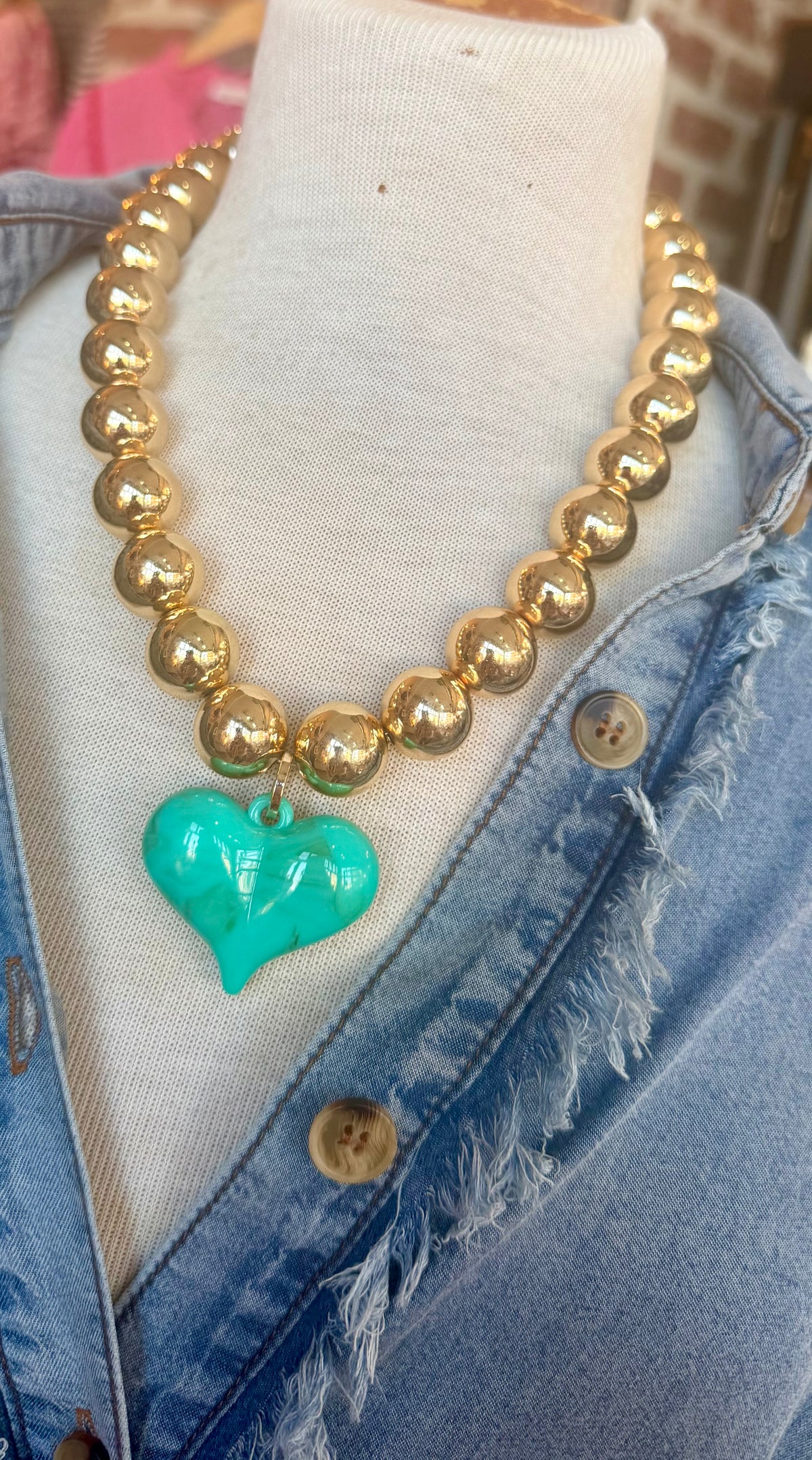 The LALA heart necklace