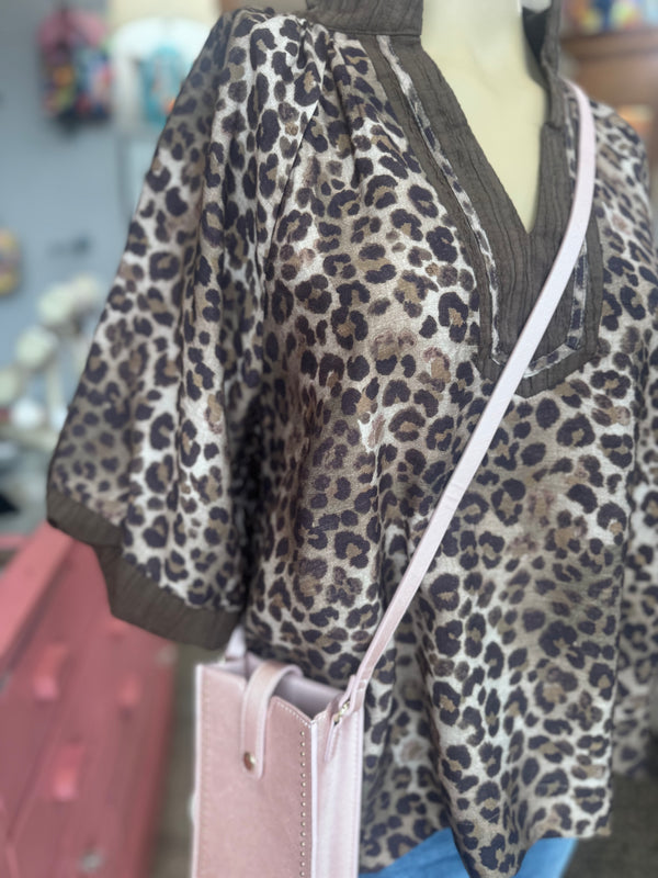 Sassy Leopard Top - Chocolate