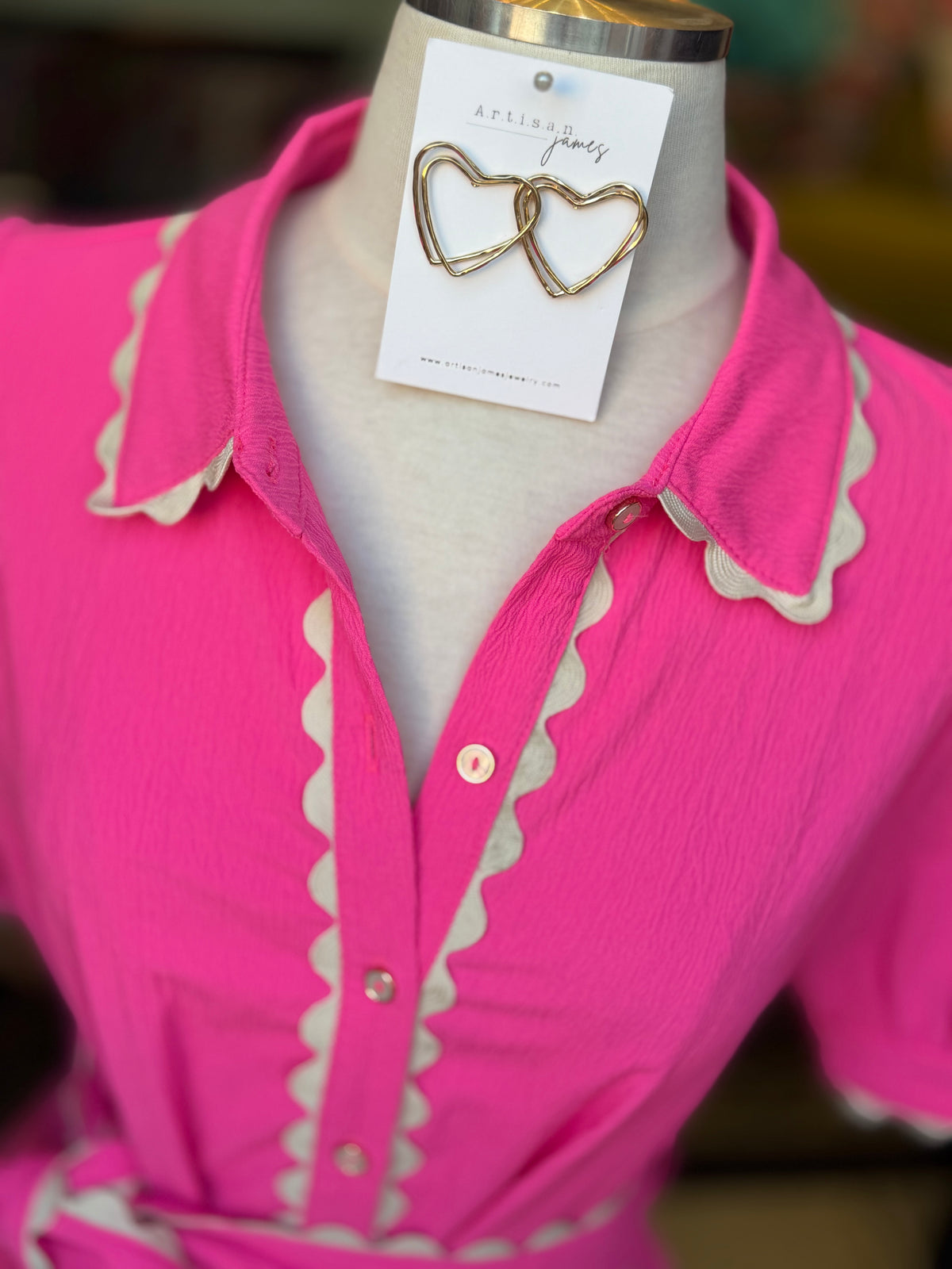Artisan James - Endless heart earrings