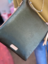 Consuela -Vic Tour Crossbody