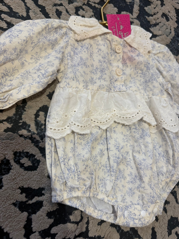 Blue Floral Ruffled bubble