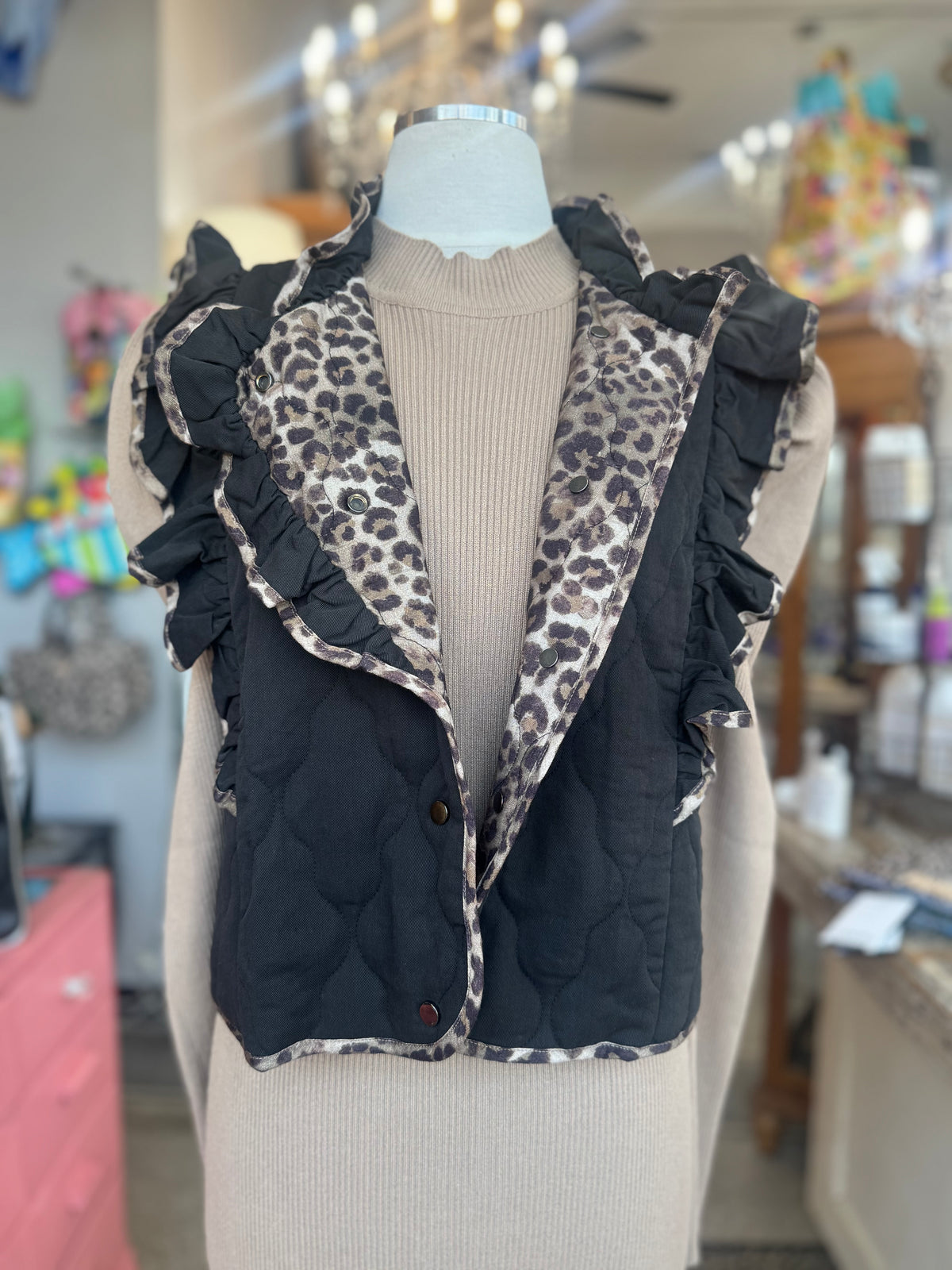 The Jaci Vest- Black