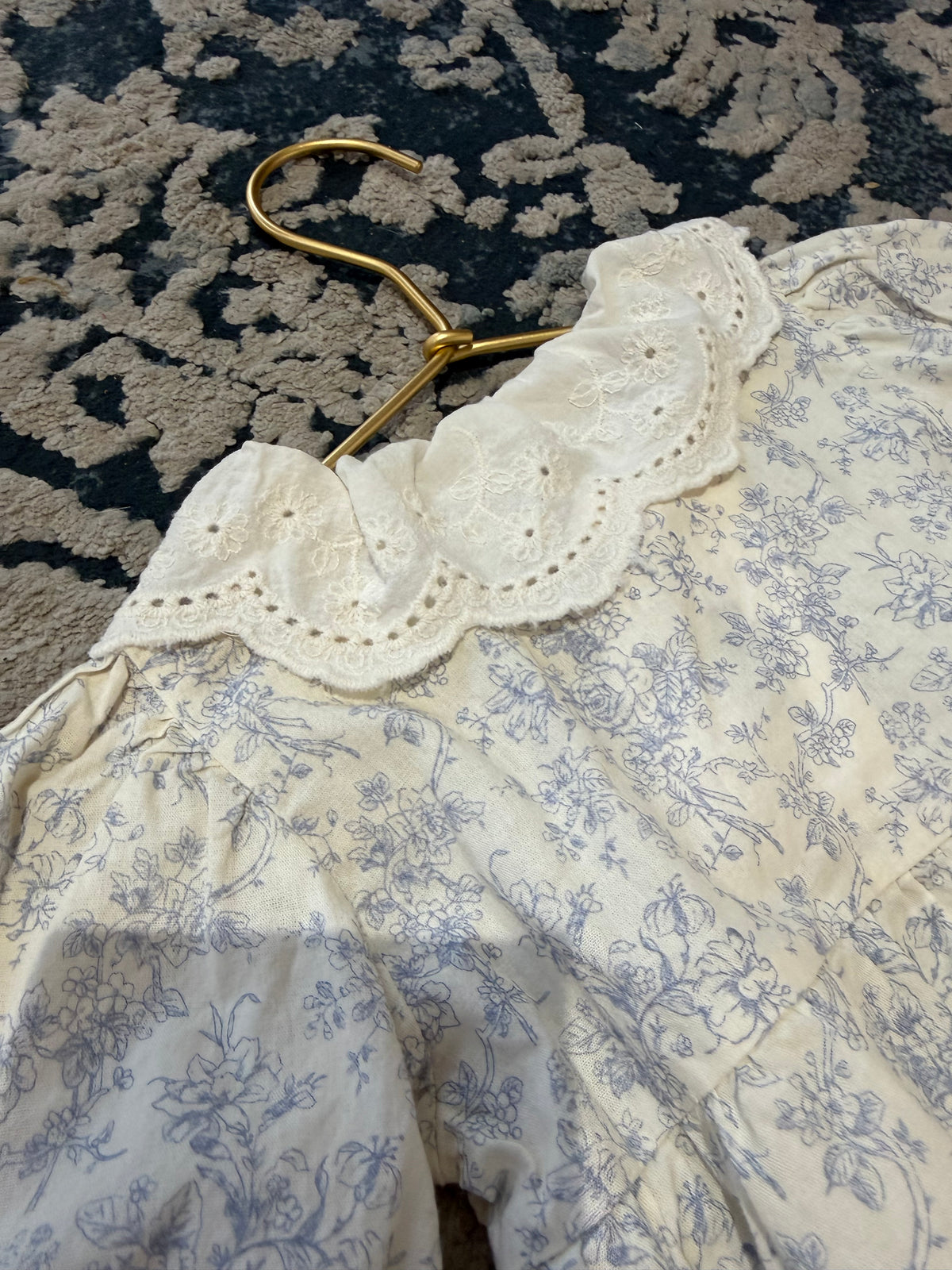 Blue Floral Ruffled bubble