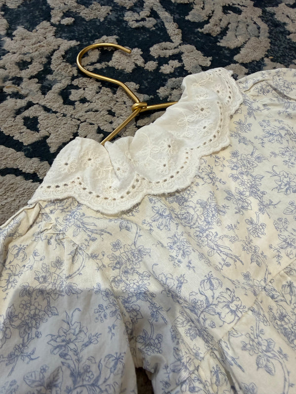 Blue Floral Ruffled bubble