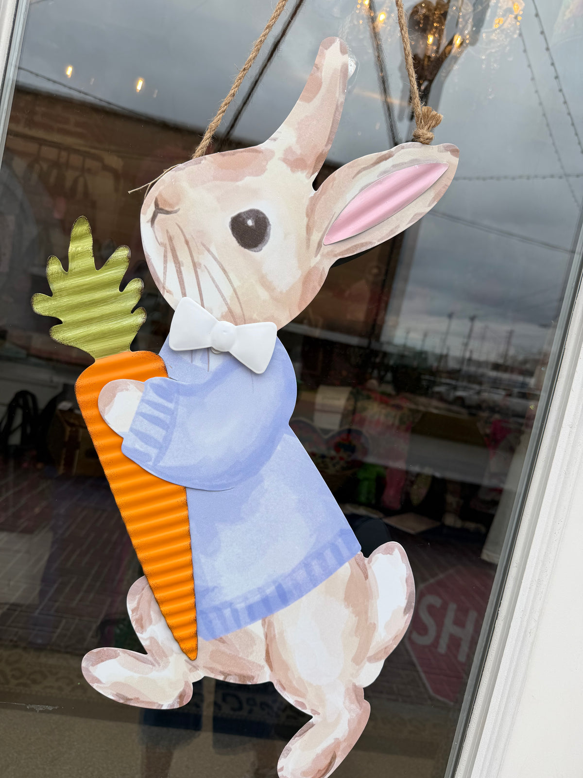 BUNNY TIN DOOR HANGER