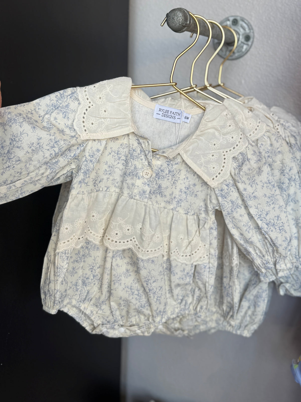 Vintage Whisper Bubble