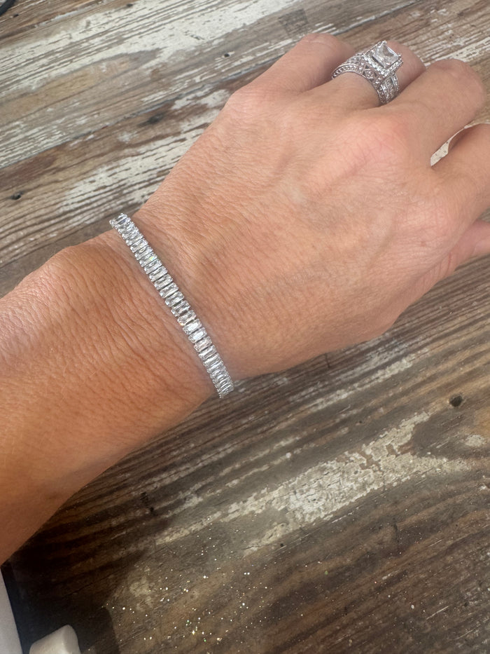 The Brandi Cinch Bracelet - Silver