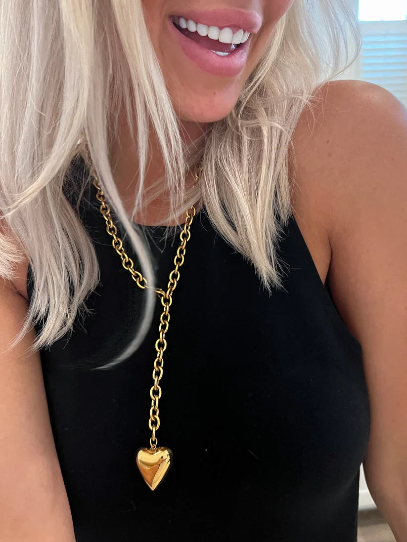 ChanSutt - Long Heart Necklace