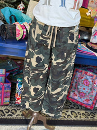 Jaycee Camouflage Barrel Jeans