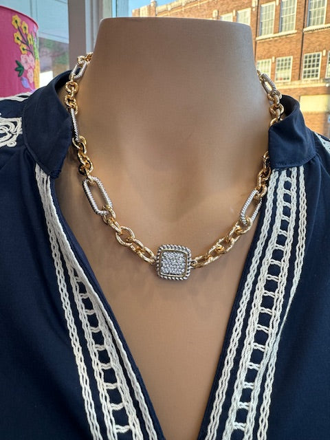 The Dallas Necklace