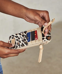 Consuela - Mona Leopard Card Organizer